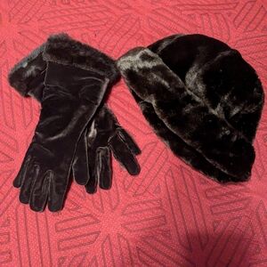 Everitt Dark Brown Faux Fur Hat & Coordinating Thinsulate Gloves, Faux Fur Cuffs